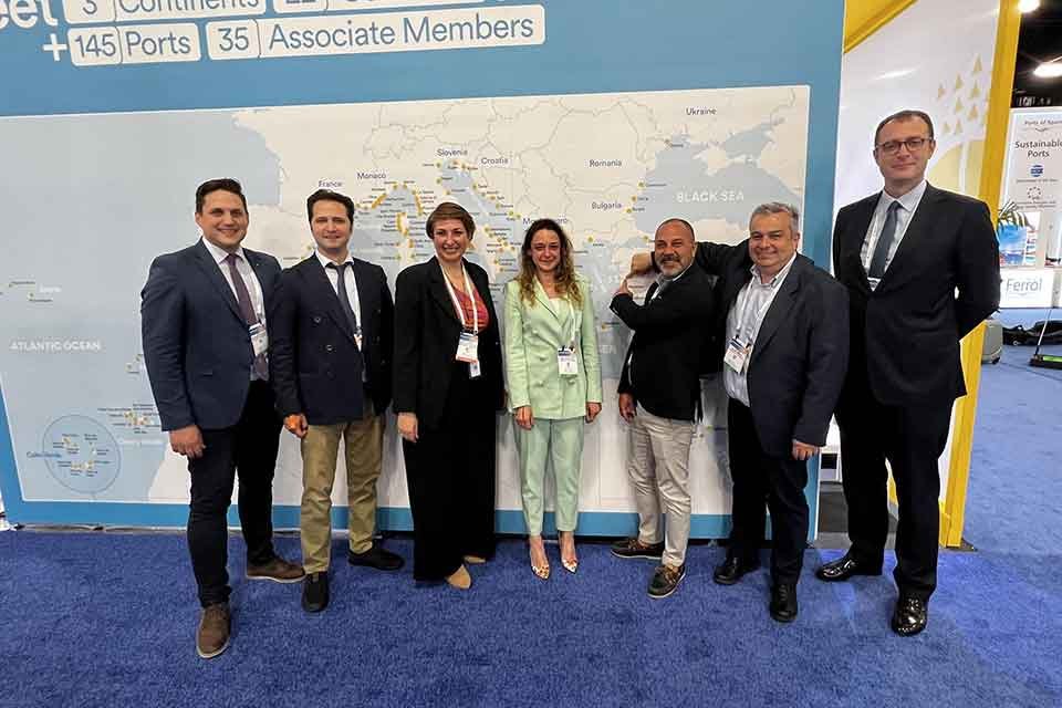 İzmir Valiliği'nin koordinasyonuyla 5 kurumun, kentin yurt dışındaki tanınırlığını artırarak