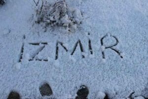 Meteoroloji tarafından İzmir'in i&ccedil; ve y&uuml;ksek kesimlerinde, yarın sabah saatlerinden
