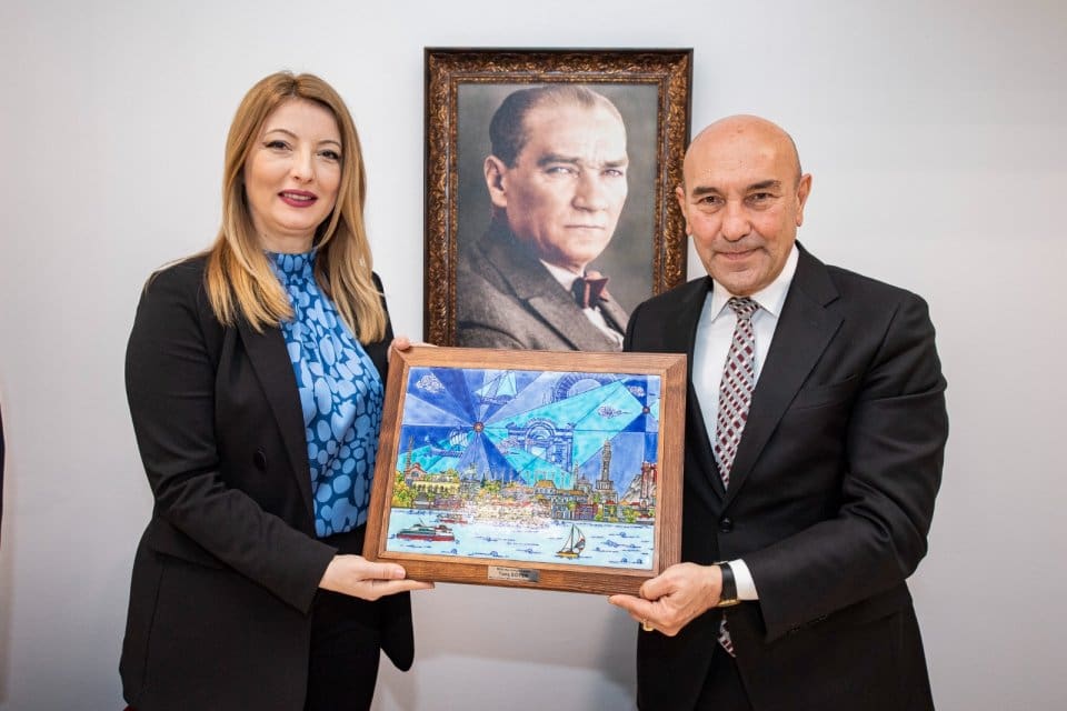 İzmir B&uuml;y&uuml;kşehir Belediyesi ile Kuzey Makedonya'nın &Uuml;sk&uuml;p kenti arasında &ldquo;kardeş