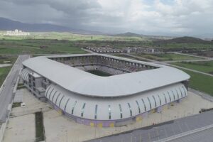 İzmir'in merkeze 100 kilometre uzaklıktaki küçük ilçesi Tire'ye 60 milyon