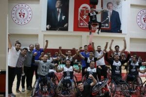 İzmir B&uuml;y&uuml;kşehir Belediyespor Tekerlekli Sandalye Basketbol Takımı, S&uuml;per Lig play-off