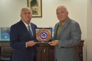 Türkiye Madeni Eşya Sanatkarları Federasyonu Genel Başkanlığına seçilen İzmir Oto