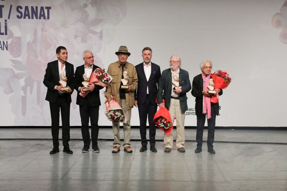 Bayraklı Belediyesinin İzmir&rsquo;in k&uuml;lt&uuml;r sanat yaşamına armağan ettiği Uluslararası Homeros