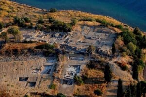 İzmir'in &Ccedil;eşme il&ccedil;esindeki&nbsp;12 İyon kentinden Erythrai Antik Kenti&rsquo;nin sit&nbsp;sınırları, yeni