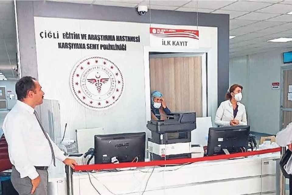 İzmir'e bir süre önce atanan İzmir İl Sağlık Müdürü  Doç. Dr.