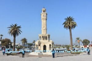İzmir'de diyabet hakkında bilinci artırmak ve farkındalık oluşturmak amacıyla bisiklet