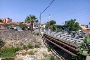 İzmir B&uuml;y&uuml;kşehir Belediyesi Menemen, Dikili ve Bergama&rsquo;da hem taşıt hem