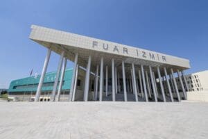 T&uuml;rkiye&rsquo;nin fuarlar kenti İzmir, yeni bir kitap fuarına ev sahipliği