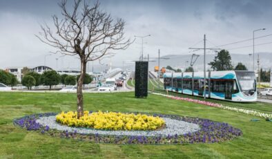İzmir’in yeni tramvay hattı için araç alımı ihalesi yapıldı