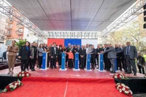 İzmir B&uuml;y&uuml;kşehir Belediye Başkanı Tun&ccedil; Soyer, Narlıdere Belediyesi&rsquo;yle birlikte inşa