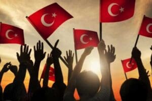 İzmir iş d&uuml;nyası, 29 Ekim Cumhuriyet Bayramı&rsquo;nı yayınladıkları birer mesajla