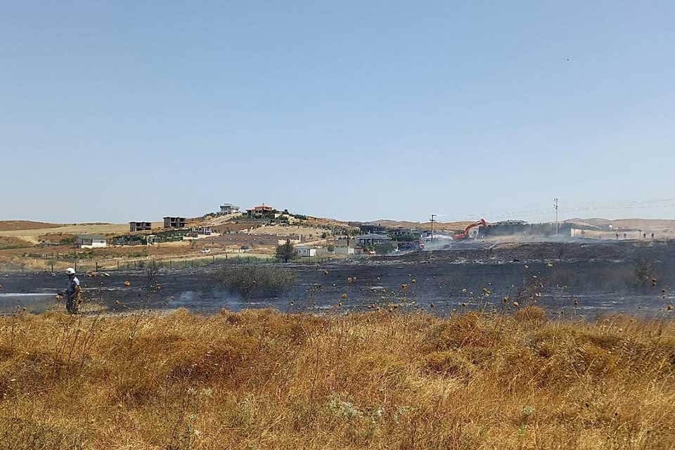 İzmir B&uuml;y&uuml;kşehir Belediyesi orman yangınlarına karşı aralıksız &ccedil;alışmayı s&uuml;rd&uuml;r&uuml;yor. İzmir