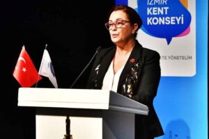 İzmir Kent Konseyi Başkanı Prof. Dr. Adnan Akyarlı'nın hayatını kaybetmesinin