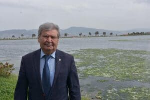 İzmir K&ouml;rfezi'nde son 1 yıldır yok olmayıp, deniz y&uuml;zeyinde g&ouml;r&uuml;lmeye