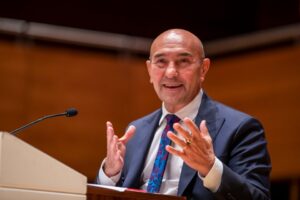 İzmir Büyükşehir Belediye Başkanı Tunç Soyer bu yıl 100’üncü yılı