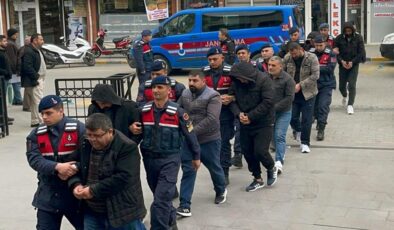 İzmir-Manisa hattında operasyon: 25 tutuklama