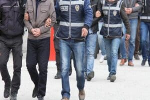 İzmir merkezli 10 ilde, FET&Ouml;/PDY'nin T&uuml;rk Silahlı Kuvvetleri (TSK) ve