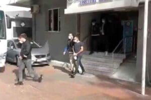 İZMİR merkezli 6 ilde, polisin d&uuml;zenlediği eş zamanlı uyuşturucu operasyonunda