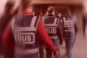 İzmir merkezli 13 ilde, Fetullah&ccedil;ı Ter&ouml;r &Ouml;rg&uuml;t&uuml;&rsquo;n&uuml;n (FET&Ouml;/PDY) T&uuml;rk Silahlı