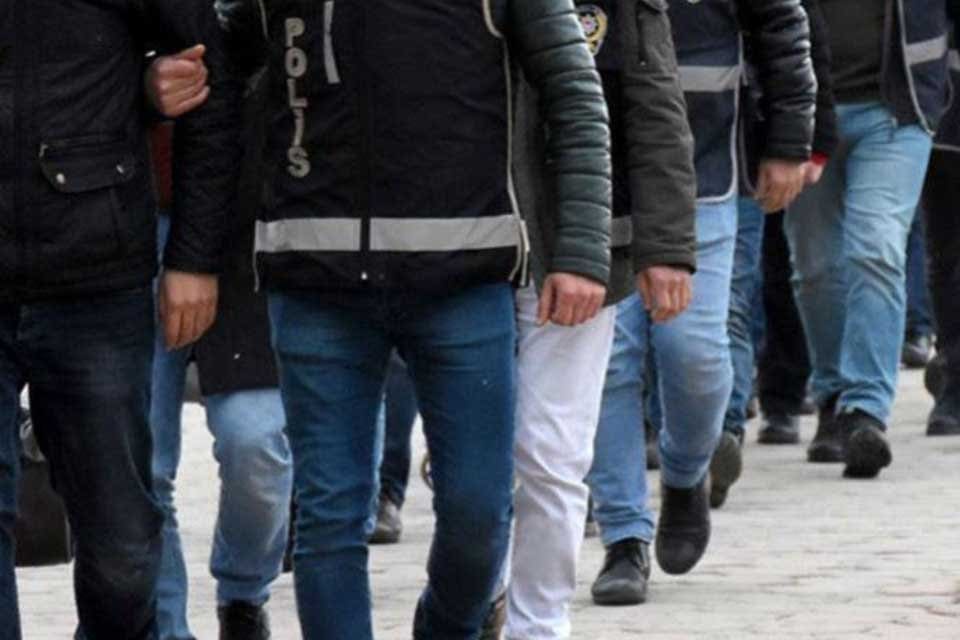 İZMİR Cumhuriyet Başsavcılığı, FETÖ/PDY ile iltisaklı olan ve ByLock kullandıkları