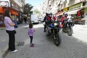 İzmir Emniyet M&uuml;d&uuml;rl&uuml;ğ&uuml;&rsquo;ne bağlı birimler, 23 Nisan Ulusal Egemenlik ve