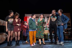 İzmir B&uuml;y&uuml;kşehir Belediyesi Şehir Tiyatroları&rsquo;nın (İzBBŞT) ikinci oyunu &ldquo;Tavşan Tavşanoğlu&rdquo;,