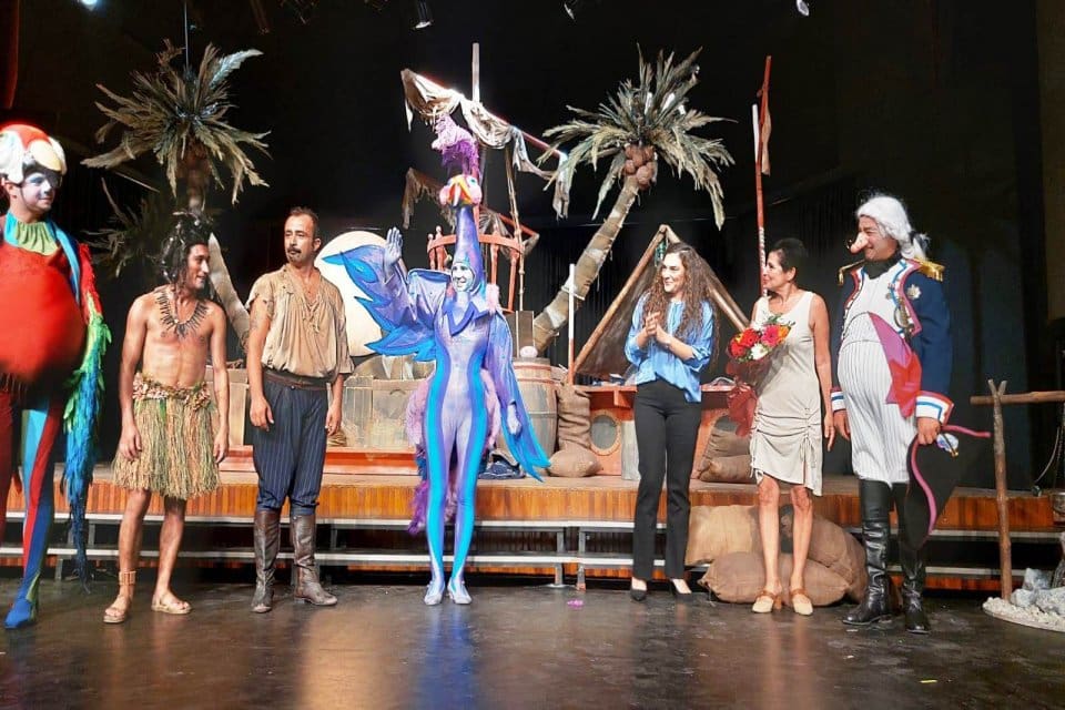18. Kıbrıs Tiyatro Festivali kapsamında yavru vatanda sahne alan İzmir