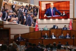 İstanbul B&uuml;y&uuml;kşehir Belediye (İBB) Meclisi toplantısına, &lsquo;Vahdettin&rsquo; tartışması damga vurdu.