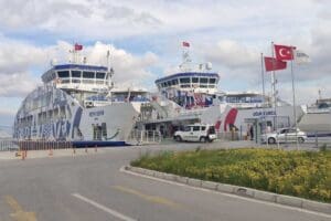 İzmir B&uuml;y&uuml;kşehir Belediye Başkanı Tun&ccedil; Soyer&rsquo;in deniz ulaşımını g&uuml;&ccedil;lendirme hedefi