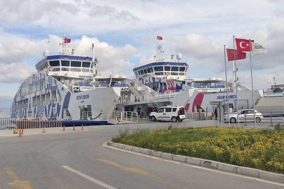 İzmir B&uuml;y&uuml;kşehir Belediye Başkanı Tun&ccedil; Soyer&rsquo;in deniz ulaşımını g&uuml;&ccedil;lendirme hedefi