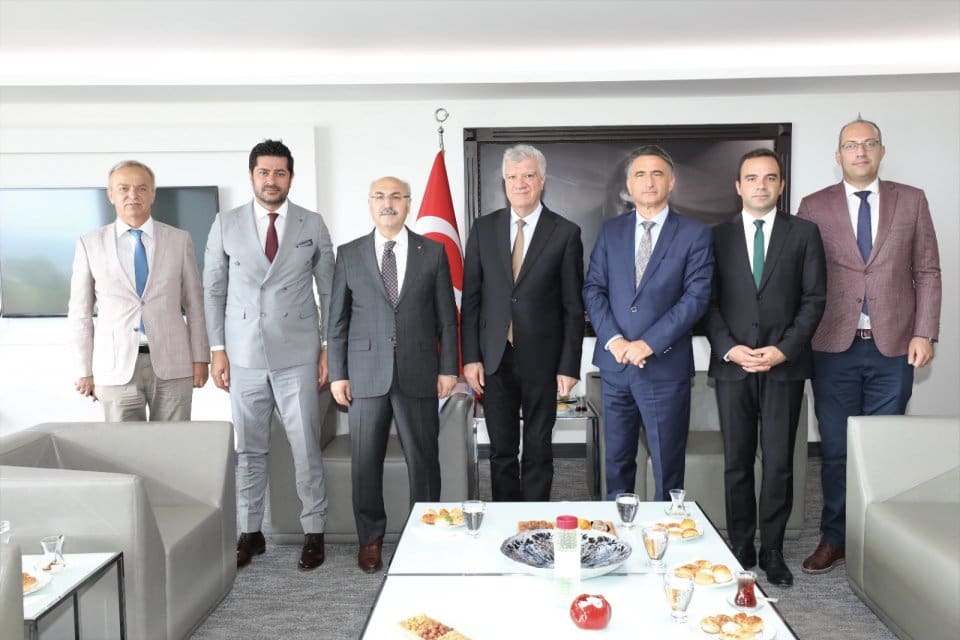 İzmir Valisi Yavuz Selim K&ouml;şger, Narlıdere&rsquo;yi ziyaret etti. Narlıdere Belediyesi&rsquo;ne