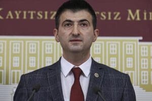 İzmir Bağımsız Milletvekili Mehmet Ali &Ccedil;elebi, 11 parti ile g&ouml;r&uuml;şmesinin