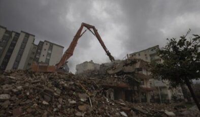 İzmir 'yıkım' ve 'yeni konut' raporu! Depremin izleri siliniyor…