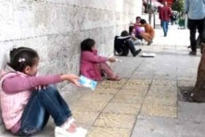 İzmir B&uuml;y&uuml;kşehir Belediyesi Zabıta Dairesi Başkanlığı &ouml;nc&uuml;l&uuml;ğ&uuml;nde 30 il&ccedil;e zabıta