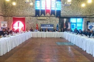 İzmir B&uuml;y&uuml;kşehir Belediyesi Zabıta Dairesi Başkanlığı &ouml;nc&uuml;l&uuml;ğ&uuml;nde, 30 il&ccedil;e zabıta