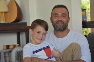 İzmir'in Urla il&ccedil;esinde oturan Demirbilek Yiğit (45), İtalya'da birliktelik yaşadığı