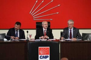 İzmir Balkan G&ouml;&ccedil;menleri dernek ve federasyonlarının başkanları, y&ouml;neticileri ve &uuml;yeleri