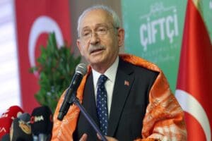 CHP Lideri Kemal Kılı&ccedil;daroğlu'nun katıldığı İzmir&nbsp;&Ccedil;ift&ccedil;i Buluşmaları'ndaki &ccedil;ift&ccedil;i kadının yaptığı