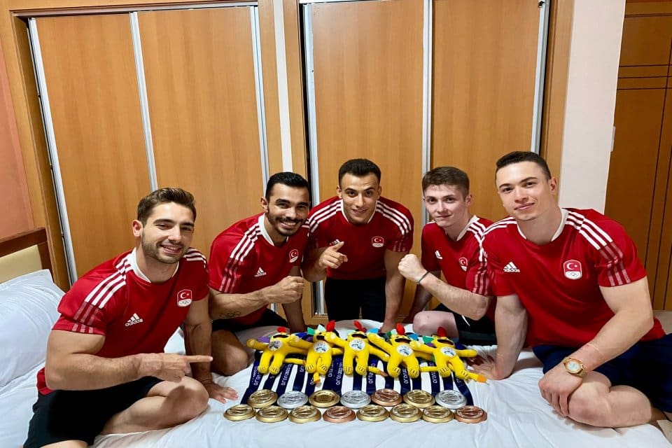 T&uuml;rkiye'nin sporda uluslararası alanda gururu olan İzmirli cimnastik&ccedil;iler, 19'uncu Akdeniz