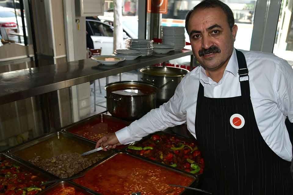 İESOB'a bağlı İzmir Lokanta ve Gazinocular Esnaf Odası üyeleri yeni