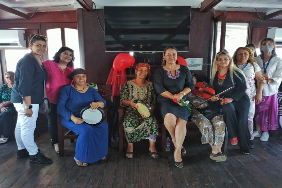 İzmir B&uuml;y&uuml;kşehir Belediye Başkanı Tun&ccedil; Soyer&rsquo;in kadın odaklı kent vizyonu