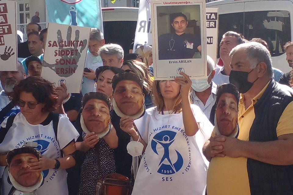 İzmir Sağlık Platformu, İzmir’in Torbalı ilçesinde görev yapan aile hekimi