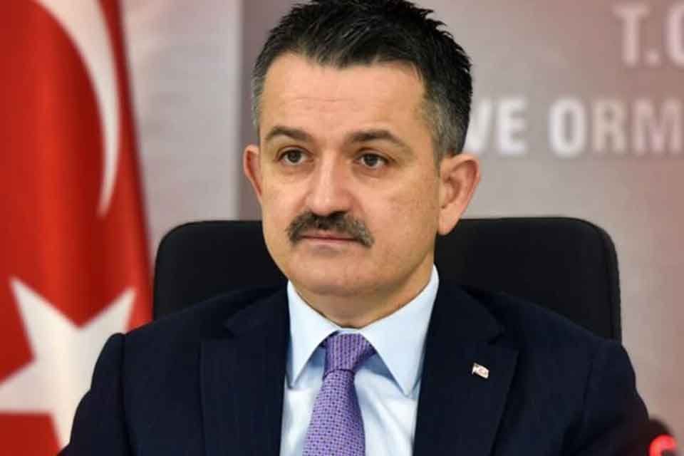 İzmirli olan Tarım ve Orman Bakan Bekir Pakdemirli g&ouml;revinden istifa