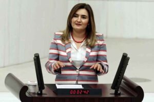 &nbsp;&nbsp;&nbsp;&nbsp;&nbsp; CHP İzmir Milletvekili ve TBMM Başkanlık Divanı Katip &Uuml;yesi