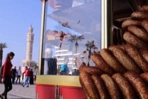 İzmir'de, bir s&uuml;redir 5 liradan satılan gevrek, İzmir Esnaf ve