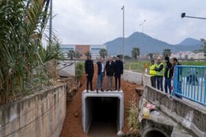 İzmir B&uuml;y&uuml;kşehir Belediyesi İZSU Genel M&uuml;d&uuml;rl&uuml;ğ&uuml;, aşırı yağışlarda su baskını