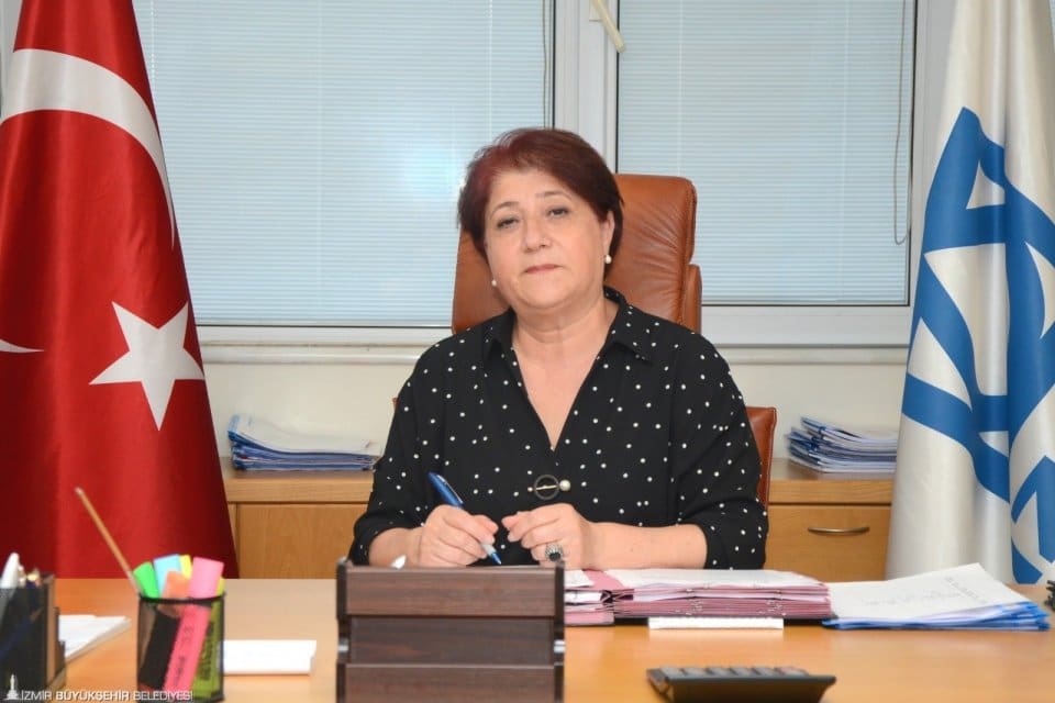 İZSU Genel M&uuml;d&uuml;r&uuml; Aysel &Ouml;zkan istifa etti.&nbsp;&Ouml;zkan yaptığı a&ccedil;ıklamada &ldquo;Son