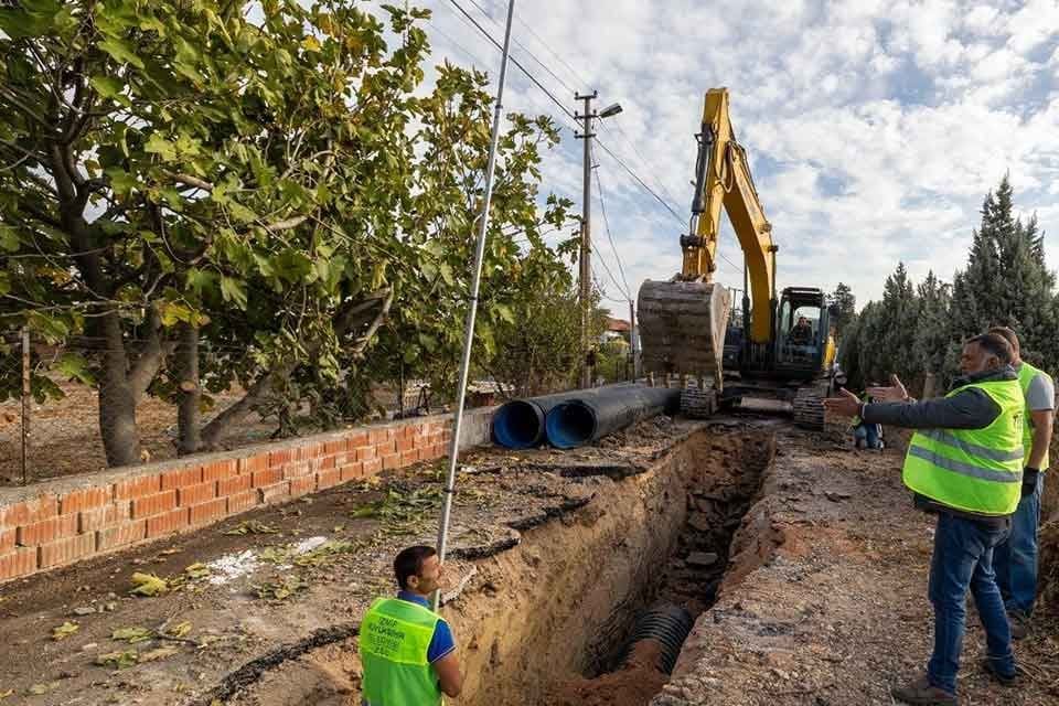 İzmir B&uuml;y&uuml;kşehir Belediyesi İZSU Genel M&uuml;d&uuml;rl&uuml;ğ&uuml; taşkın ve su baskınlarını