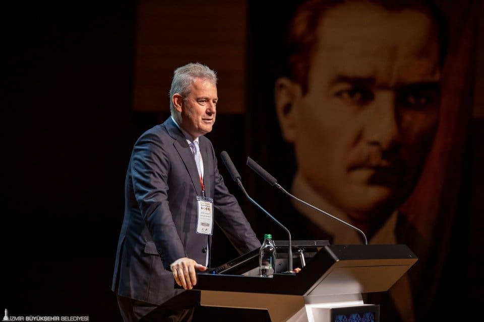İzmir İktisat Kongresi&rsquo;nde konuşan İzmir Ticaret Odası (İZTO) Başkanı Mahmut