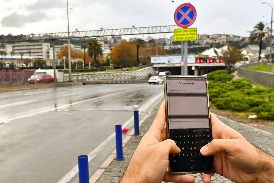 İzmir B&uuml;y&uuml;kşehir Belediyesi kent trafiğine dair verilerin toplandığı İZUM&rsquo;u cep